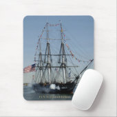 USS憲法の発砲の大砲 マウスパッド (マウス)