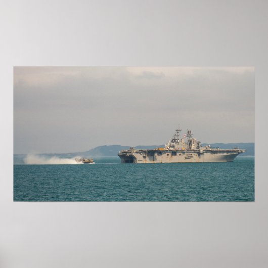 USS Bonhomme Richard (LHD 6) ポスター (正面)