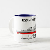USS Roosevelt, DDG-80，カスタマイズ可能な日付 ツートーンマグカップ (正面左)