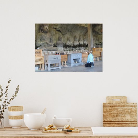 Usuki Stone Buddhas with visitor ポスター (キッチン)