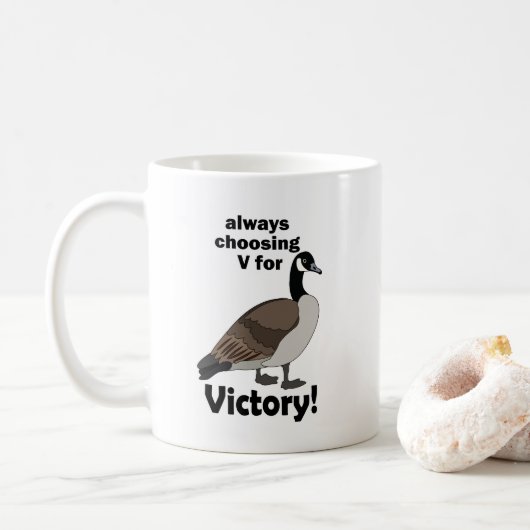 Vサインを選ぶカナダガン コーヒーマグカップ (ドーナツ)