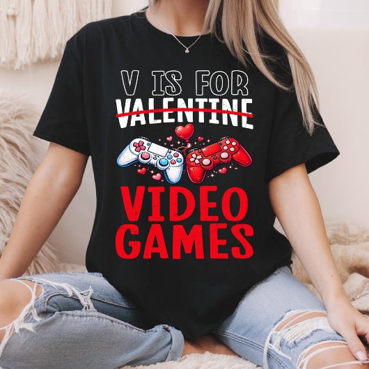 「V」はビデオゲームの面白いバレンタイン ゲーマー Tシャツ
