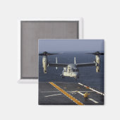V-22オスプレイ機が着陸の準備をする マグネット (正面/裏面)