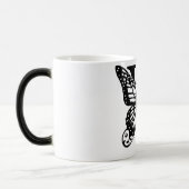 V Alphabet black butterfly モーフィングマグカップ (左)