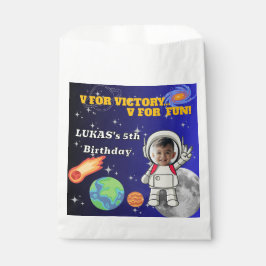  V For Victory V For Fun 宇宙飛行士の男の子の誕生日  フェイバーバッグ