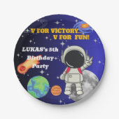  V For Victory V For Fun 宇宙飛行士の男の子の誕生日  ペーパープレート (正面)
