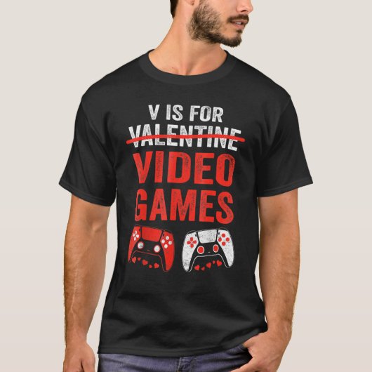 V Is For Video Games  Valentines Day Gamer Boy Men Tシャツ (正面)