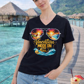 Vacation Mode On Beach Vacation V Neck Tee Tシャツ