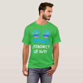 Vacation physics teacher off duty physics teacher  tシャツ (正面フル)