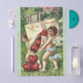 Valentine Cherubs with Envelope of Red Hearts 薄葉紙 (クラフト)