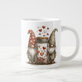 Valentine Gnome Coffee Mug – Cute Love Jar Design ジャンボコーヒーマグカップ (右)