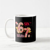 Valentine Nge 67 Funny Saying Six Seven Valentine' コーヒーマグカップ (左)