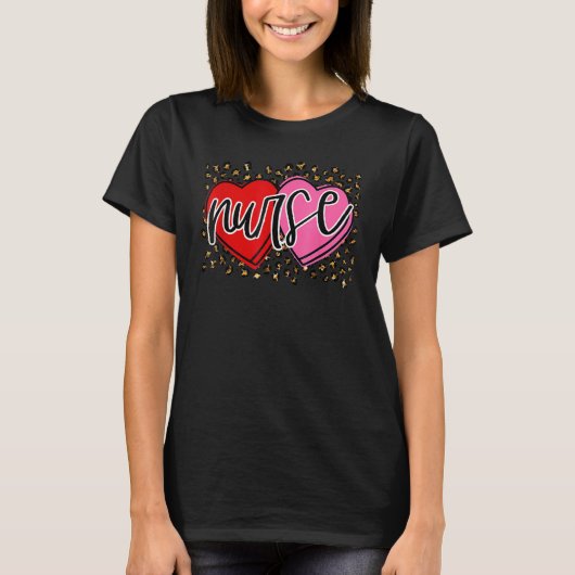Valentine Nurse Retro Heart Leopard Happy Valentin Tシャツ (正面)