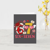Valentine’s Day Funny 67 Meme Six Seven 6 7 Hearts カード (黄色い花)