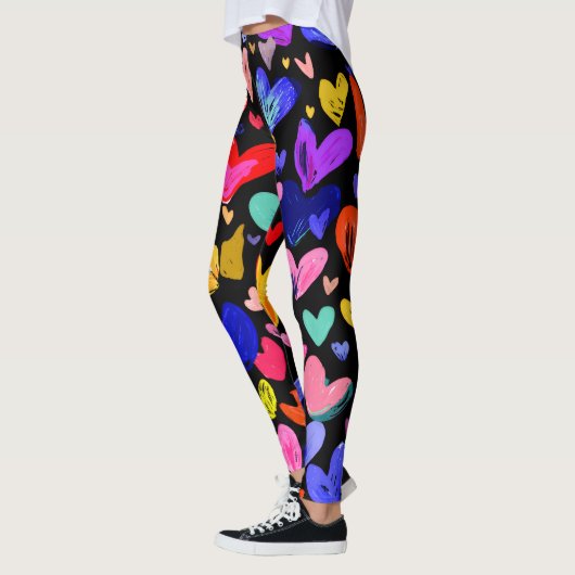 Valentine’s Day Leggings – Romantic Heart Pattern  レギンス (左)
