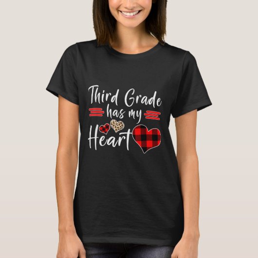 Valentine’s Day Third Grade Has My Heart Plaid Tea Tシャツ (正面)