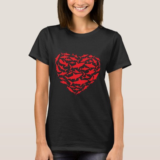 Valentine Sharks Heart Sea Animal Lover Ocean Wild Tシャツ (正面)