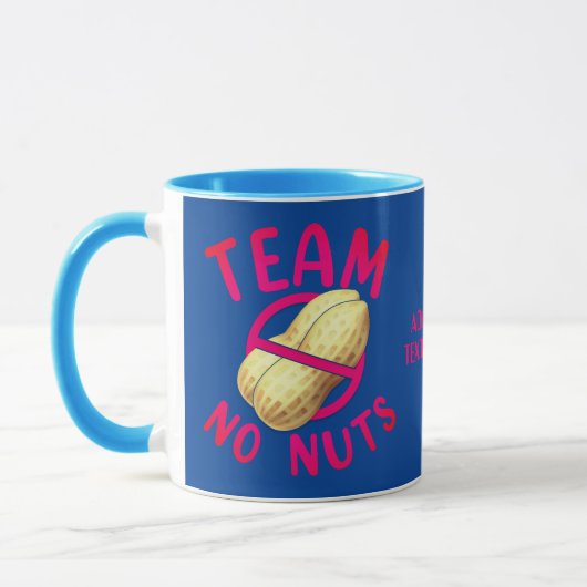 Valentinesおもしろい Team彼女のためのナッツのギフトなし マグカップ (左)