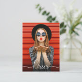 Valentine's DayキスとSelfie写真 ポストカード (スタンド正面)