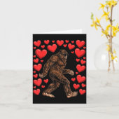 Valentines Day Bigfoot Red Hearts Funny Sasquatch  カード (黄色い花)