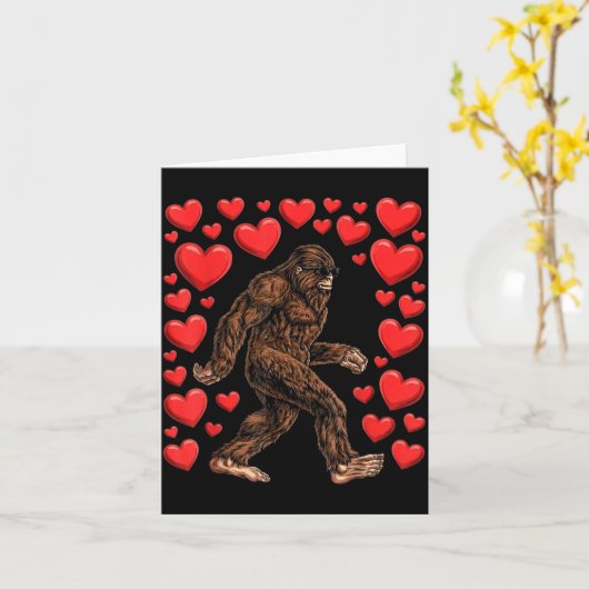 Valentines Day Bigfoot Red Hearts Funny Sasquatch  カード (黄色い花)
