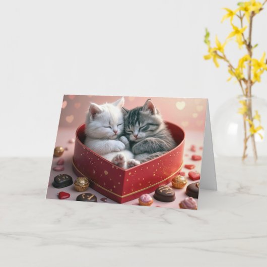 Valentine's Day Kittens In a Candy Box カード (黄色い花)