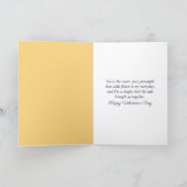 Valentine's Day Pineapple With a Glowing Heart カード (内部)