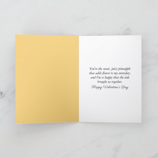 Valentine's Day Pineapple With a Glowing Heart カード (内部)