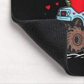 Valentines Day T Rex Riding Monster Truck Funny To マウスパッド (コーナー)