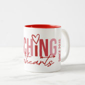 Valentine's Day Teaching Sweethearts Since Year ツートーンマグカップ (正面右)