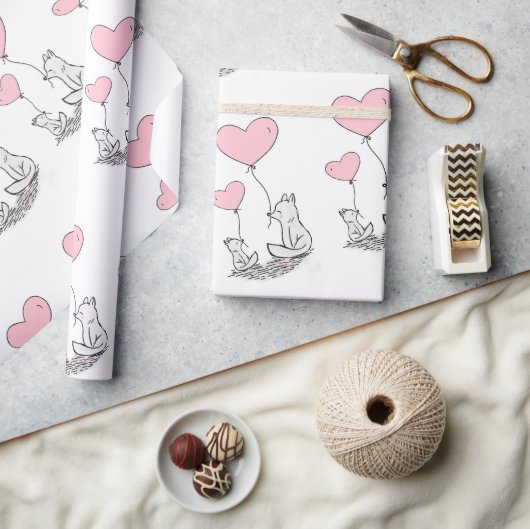 Valentine's Day Wrapping Paper Foxy Pink Hearts ラッピングペーパー (クラフト)
