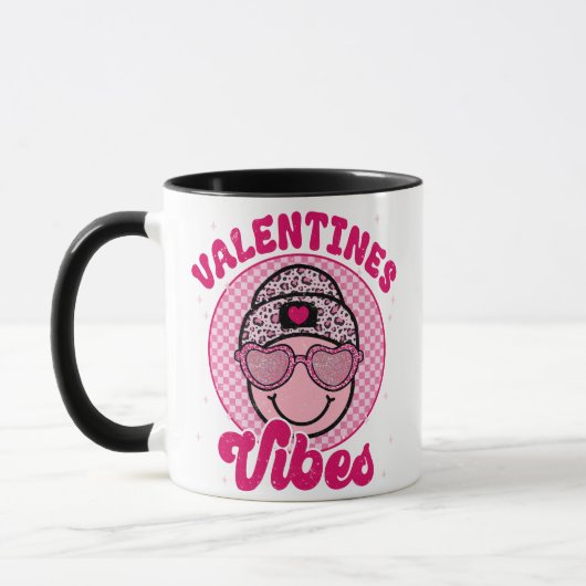 Valentines Vibes Happy Face Design • Pink Leopard  マグカップ (左)