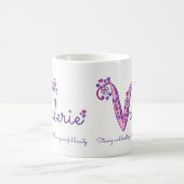 Valerieの一流の意味装飾的なVモノグラムのマグ コーヒーマグカップ (中央)