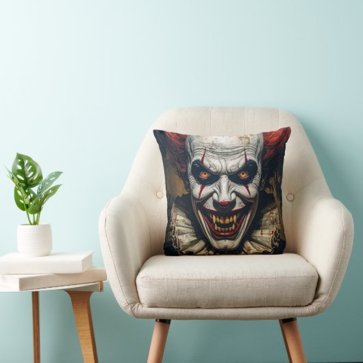 Vampire Clown Halloween Throw Pillow クッション (椅子)