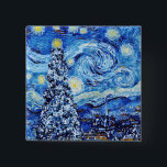 Van Gogh - The Starry Night - White Christmas Butt 缶バッジ<br><div class="desc">This design features a christmas themed adoption of the classic oil painting "The Starry Nigh" by Vincent Van Gogh - the dutch painter widely considered as one of the greatest painters of all time.</div>