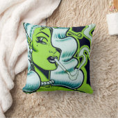 Vana DeVinyl™/危険な女 Throw Pillow クッション (ブランケット)