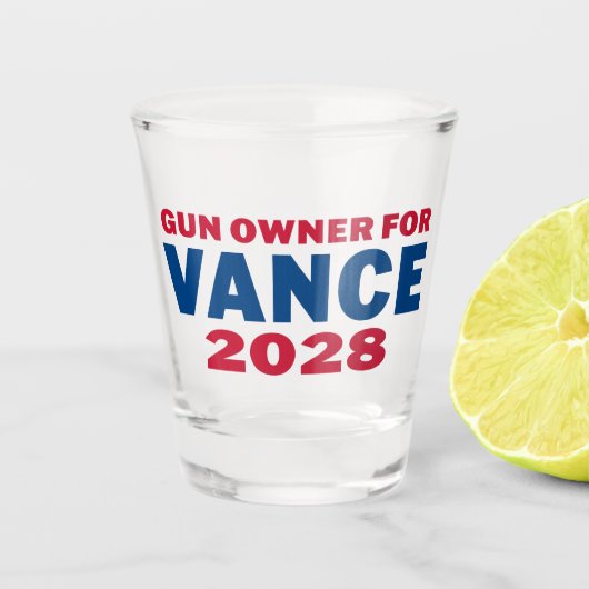 Vance 2028を支持する銃のオーナー ショットグラス (正面)