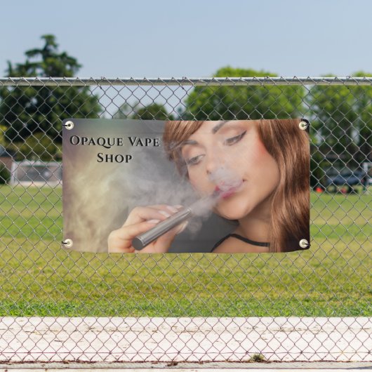 Vapeカスタマイズビジネスアクセントを蒸発する若い女性 横断幕 (インサイチュ)