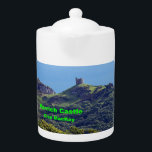 Varrich Castle – スコットランドのマッケイ氏ホーム<br><div class="desc">美しい色合いの青は、スコットランド北東部のKyle of Tongueを見下ろすMacKay氏の座席、Varrich Castleの遺跡の写真に収められている。最も早いマ信じキーズが住んでいたかもしれない構造の下に洞窟がある。バルリッチ城、または城バルリッチは、初期の北欧の砦に建設される可能性がある。城と家族の名前は、写真の緑と調整するために独特のライムグリーンフォントにある。写真Paul Hermans GNU Free Documentation License写真はコントラストと色、製品のサイズと形状に合わせて修正され、文字の追加のために修正。写真Paul Hermans GNU Free Documentation License写真はコントラストと色、製品のサイズと形状に合わせて修正され、文字の追加のために修正。</div>