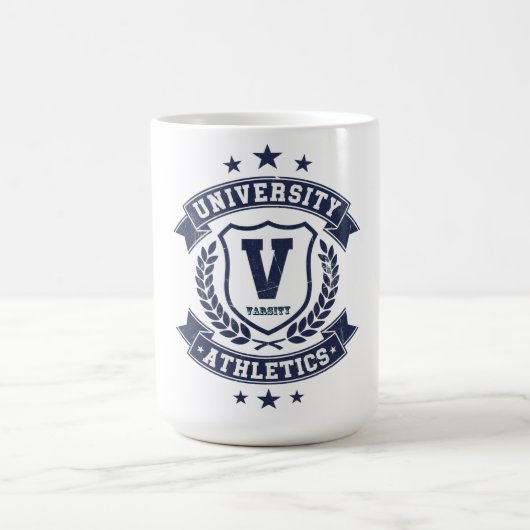 Varsity Athletics – College Sports Pride コーヒーマグカップ (中央)