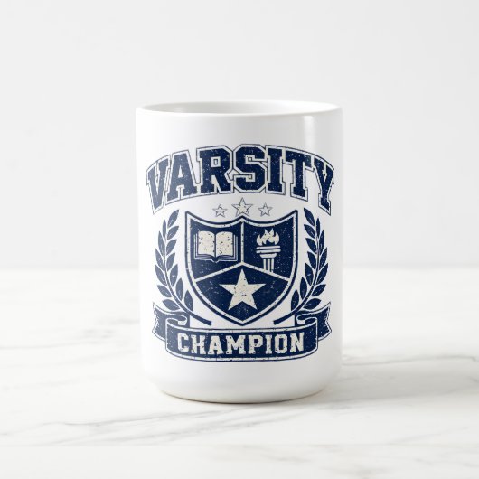 Varsity Champion – College Athletic Trophy コーヒーマグカップ (中央)