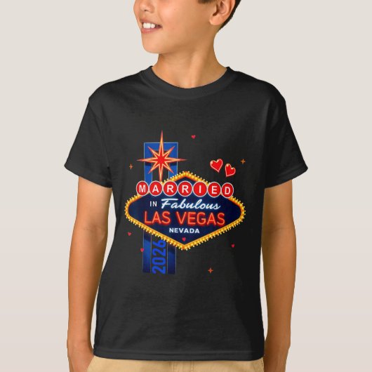 Vegas Bachelor Party Married in Vegas Groom Bride Tシャツ (正面)