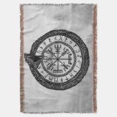 VegviserとOuroborosとルーン – グレースケール スローブランケット (正面縦)