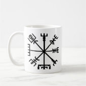 Vegvísir (バイキングのコンパス) コーヒーマグカップ (左)