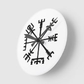Vegvísir (バイキングのコンパス) ラウンド壁時計 (傾斜)