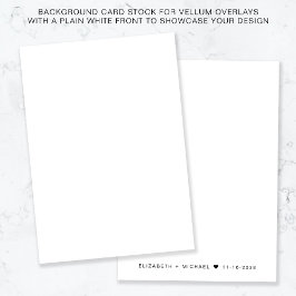 Vellumオーバーレイのモノグラム白の背景 招待状