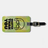 Velma "頭が切れる Than You"の図 ラゲッジタグ (正面横)