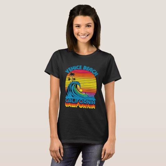 Venice Beach Retro Throwback Surf & Beach Souvenir Tシャツ (正面フル)