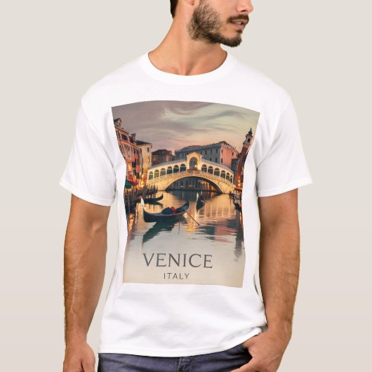 Venice Italy Vacation Canal Bridge Twilight Retro Tシャツ (正面)