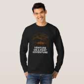 Venture on a Foot Adventure Camping Hiking Camper  Tシャツ (正面フル)